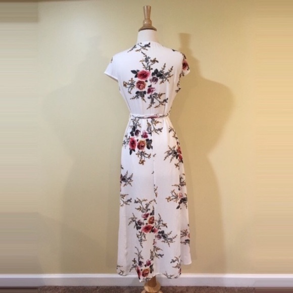 Floral Short Sleeve Wrap Maxi Dress - Picture 8 of 8